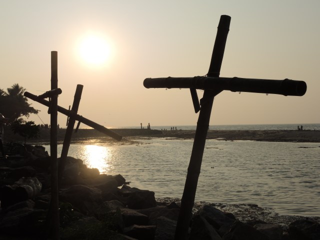 Crosses on the Indian Ocean